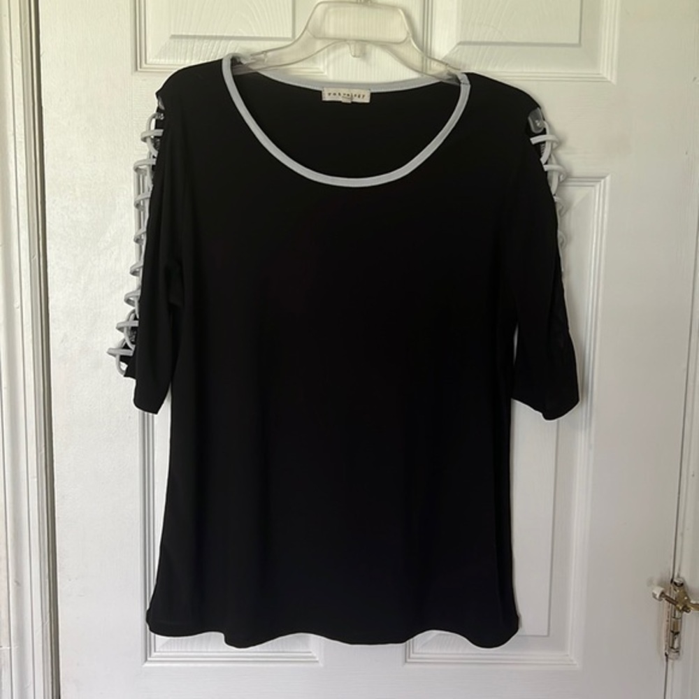 Retrology Cut out Sleeve Black Top. Size large.